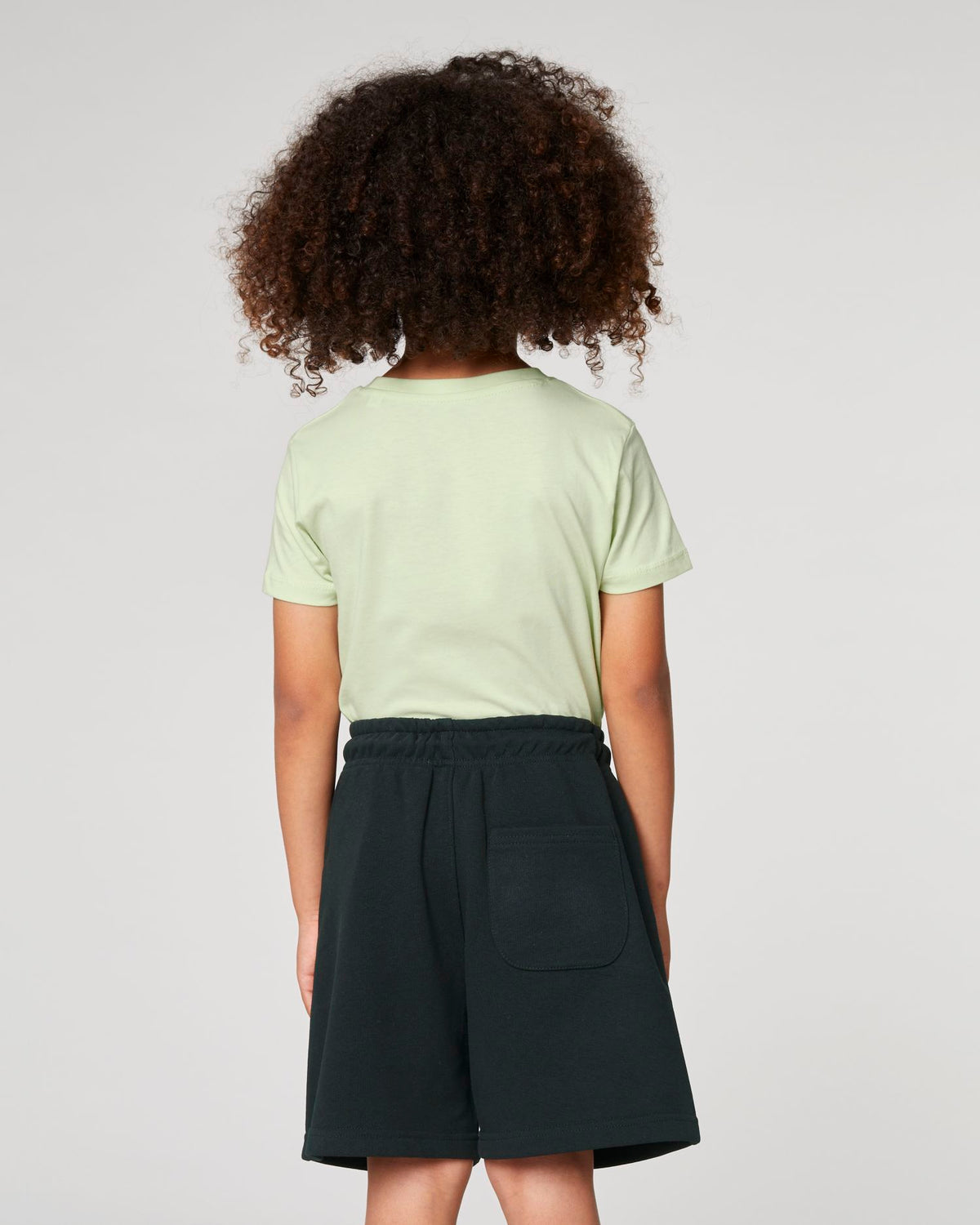 Black - C002