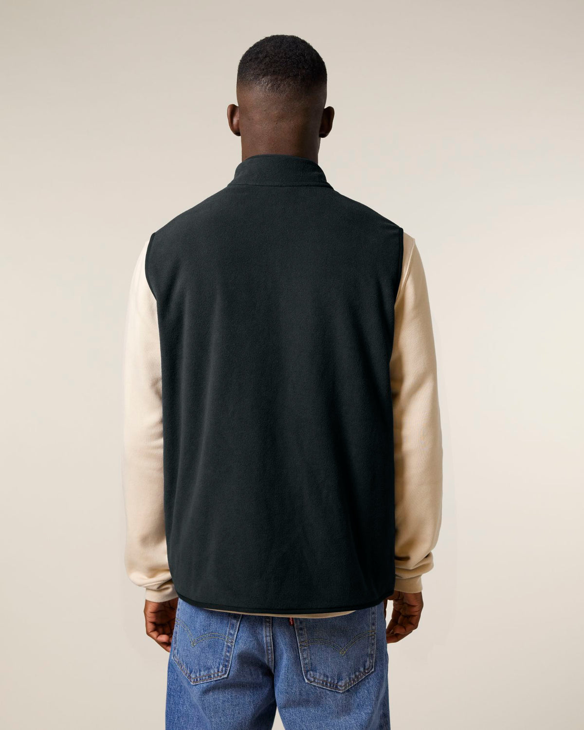 Black - C002
