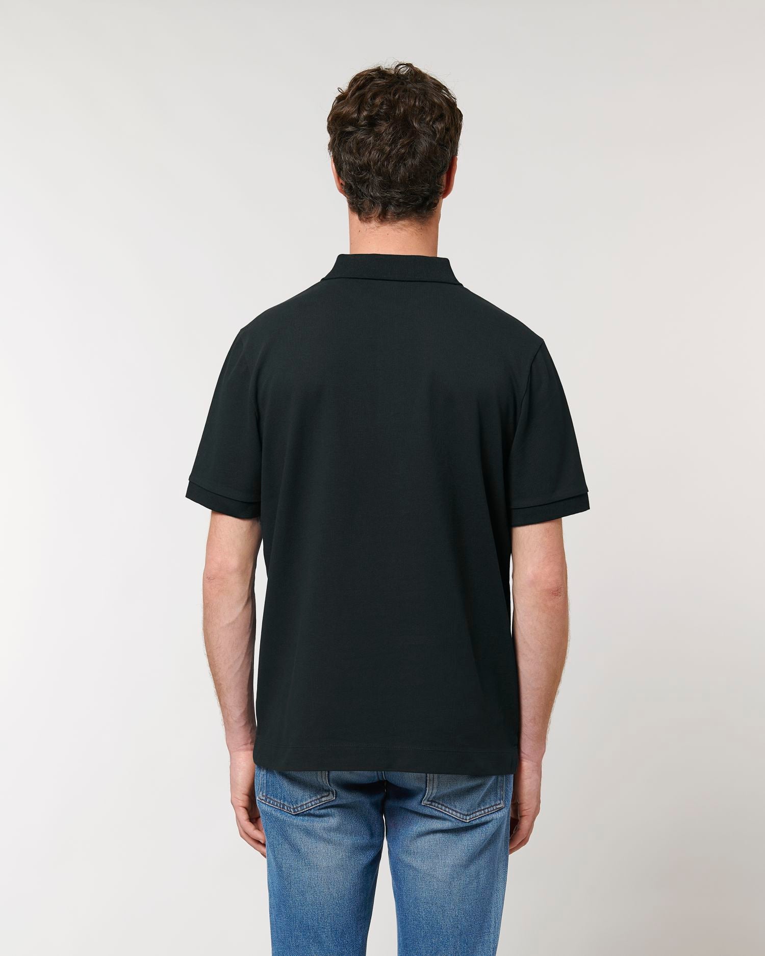 Black - C002