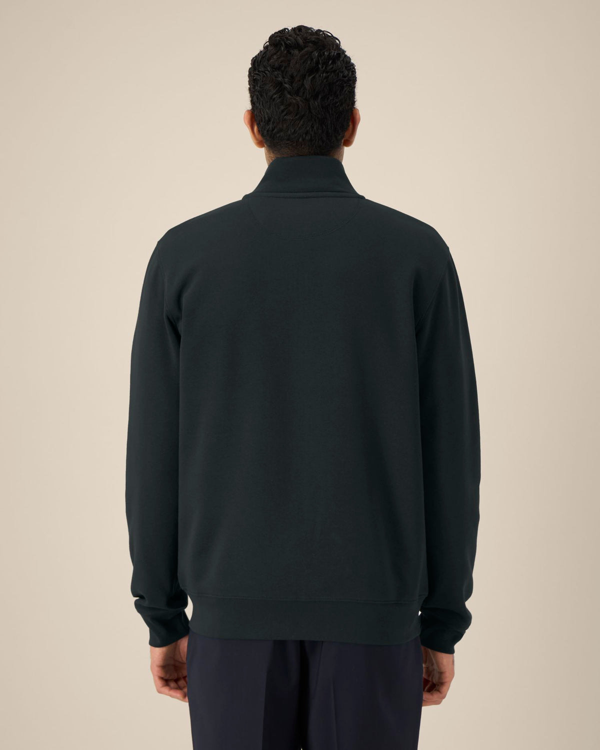 Black - C002