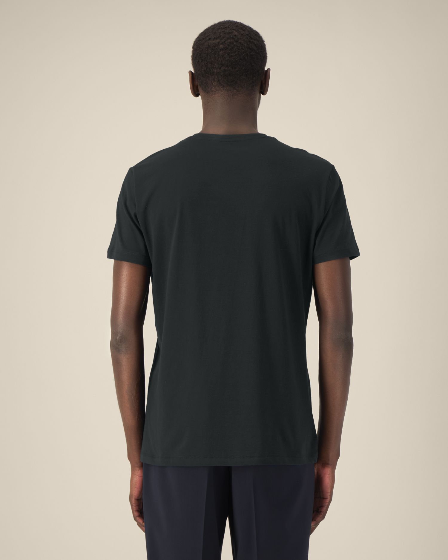 Black - C002
