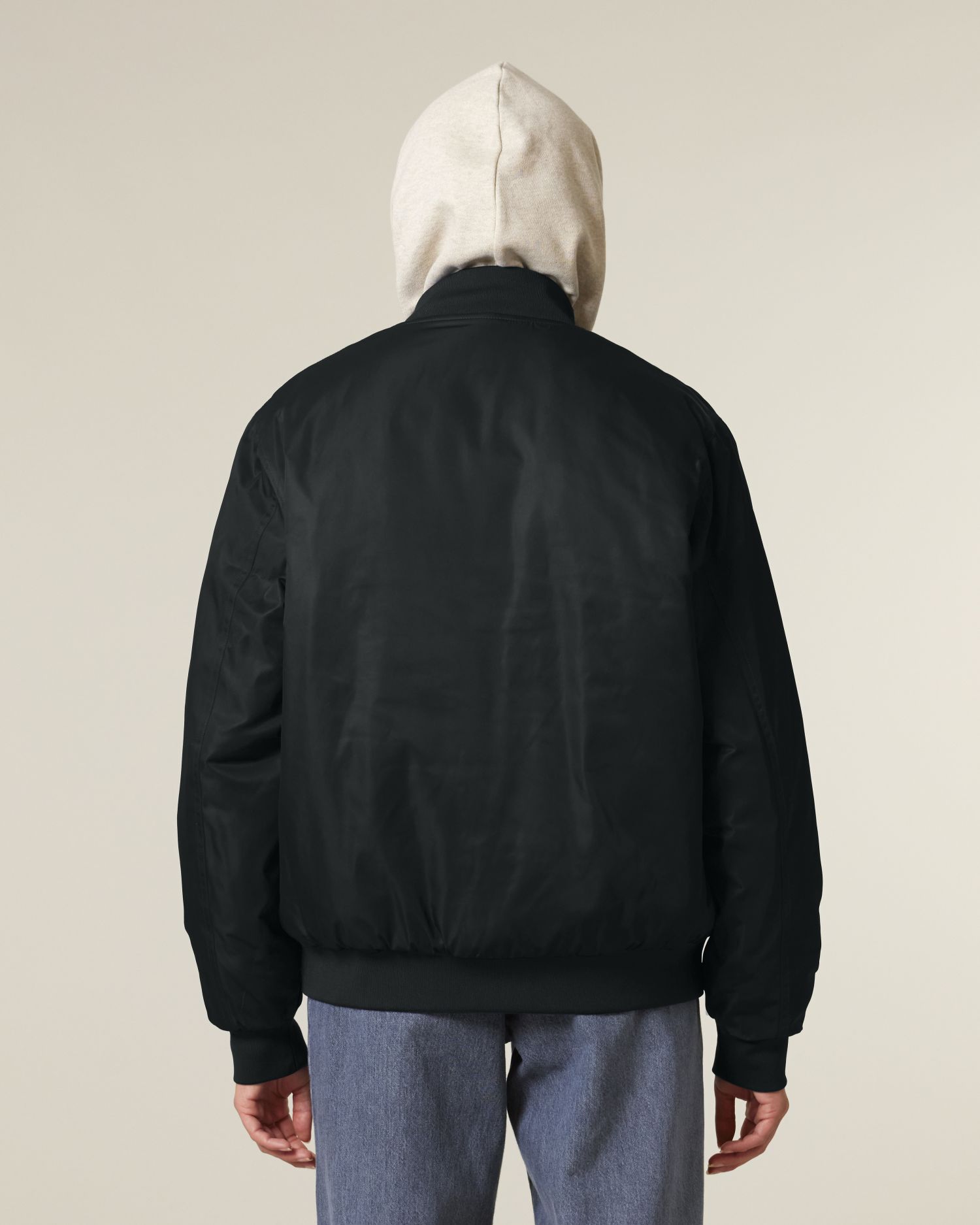 Black - C002
