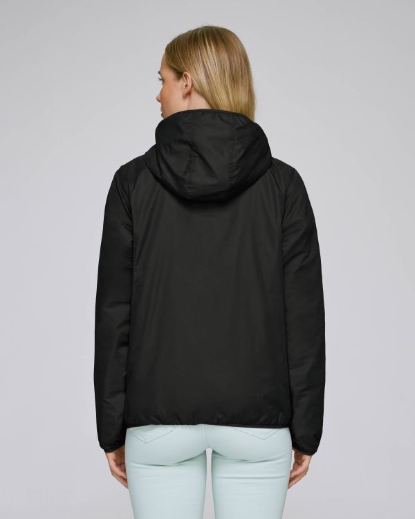 Black - C002
