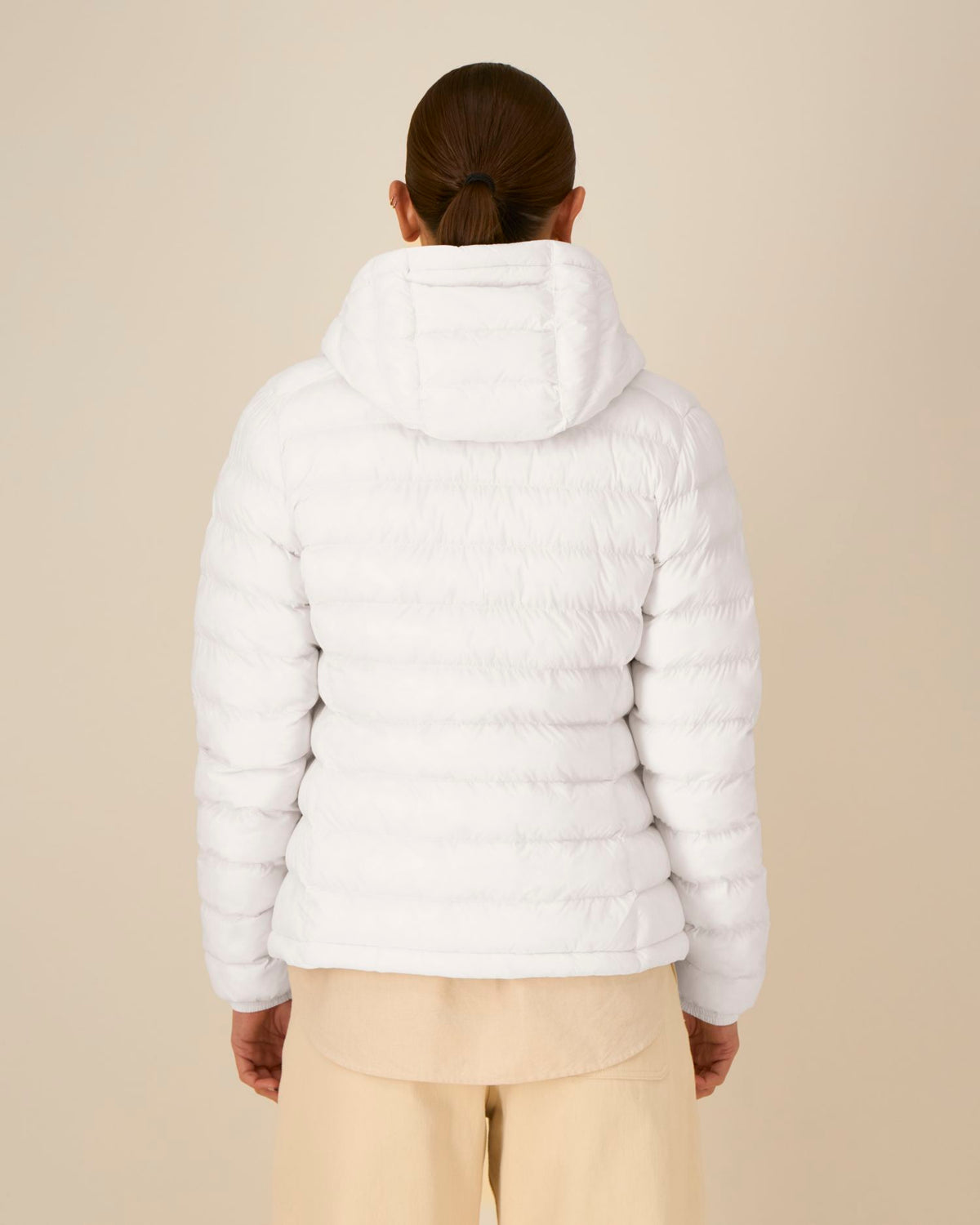Off White - C018
