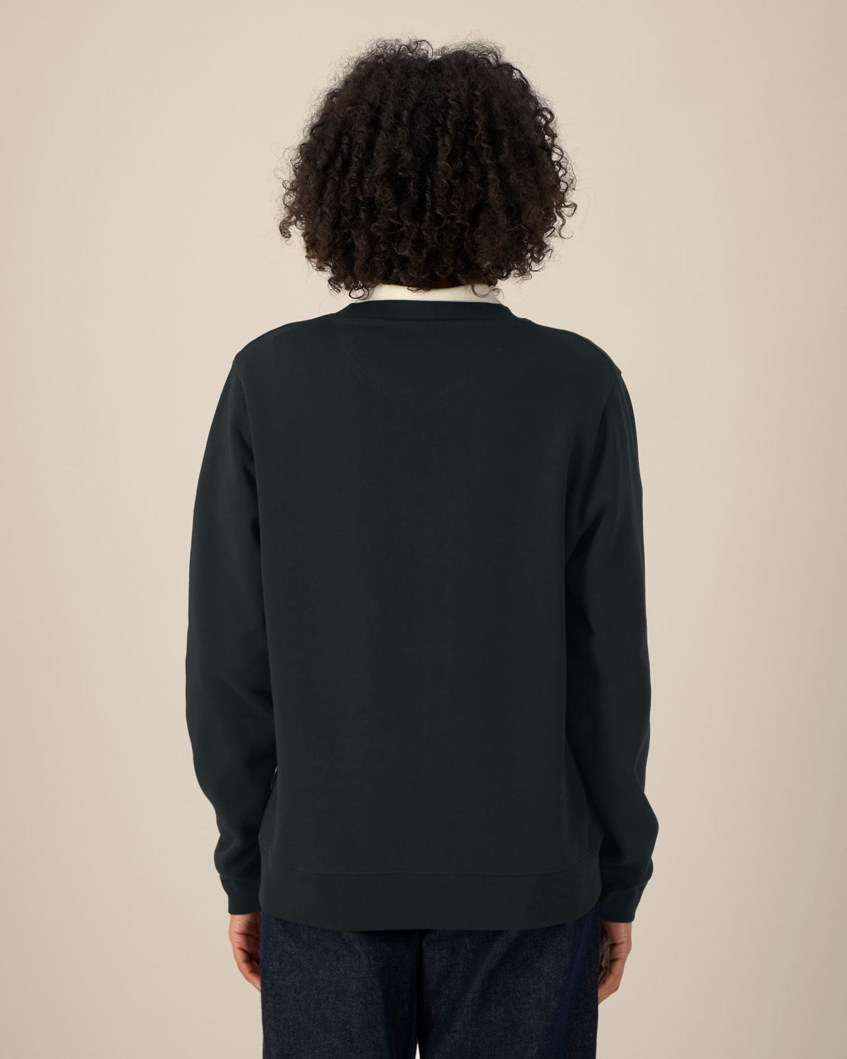 Black - C002