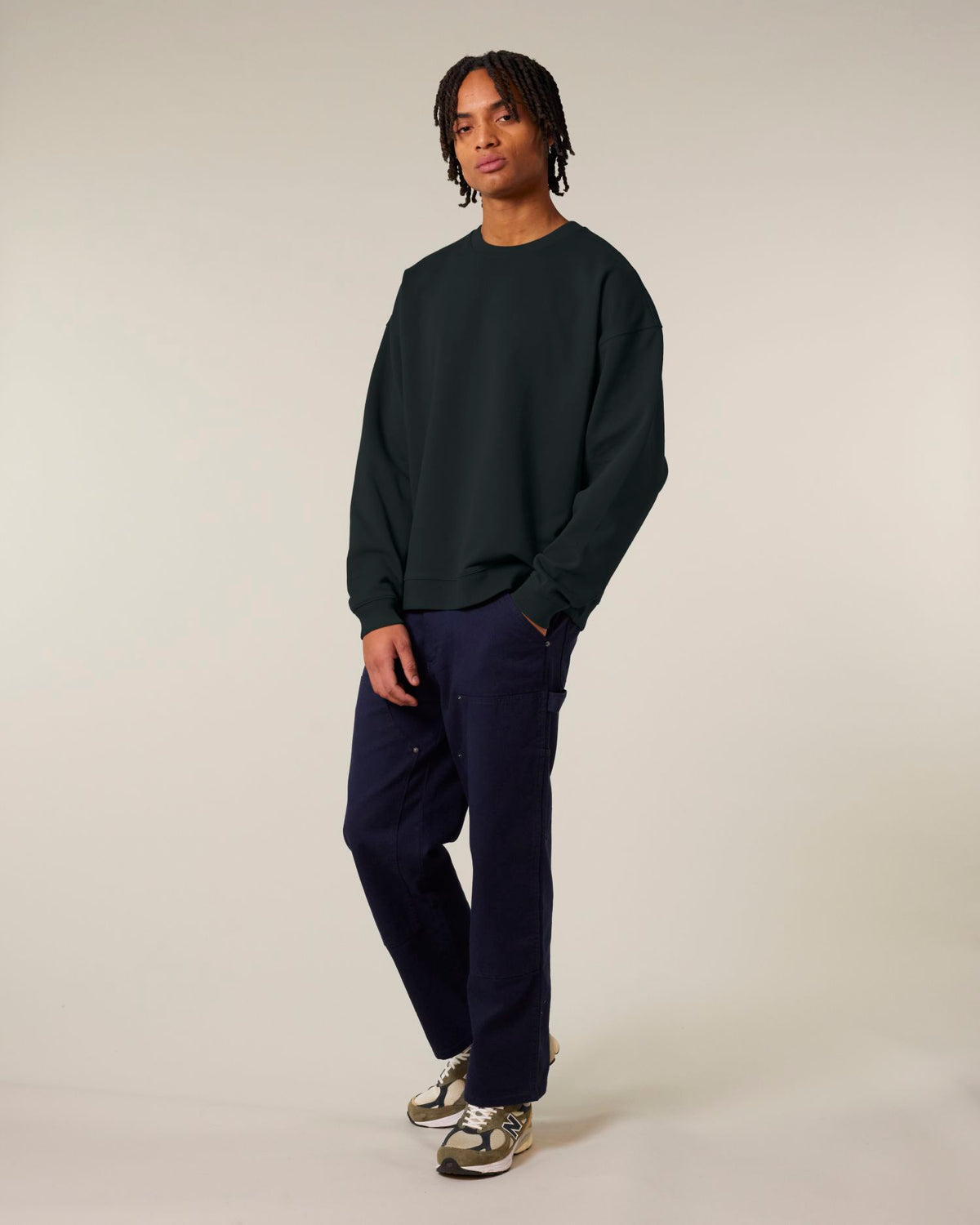 Black - C002