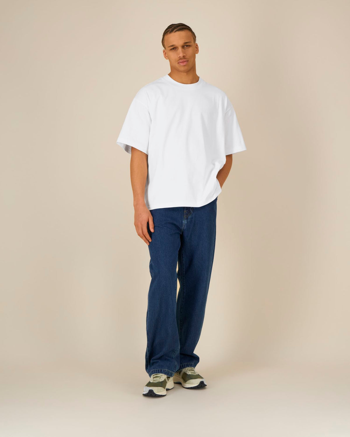 White - C001