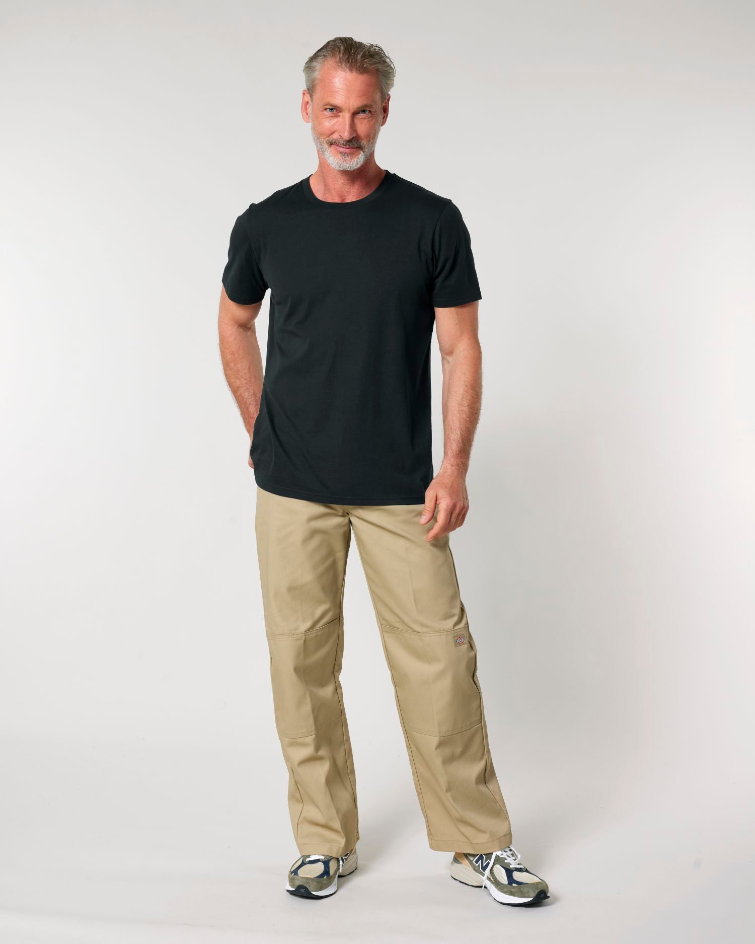 Black - C002