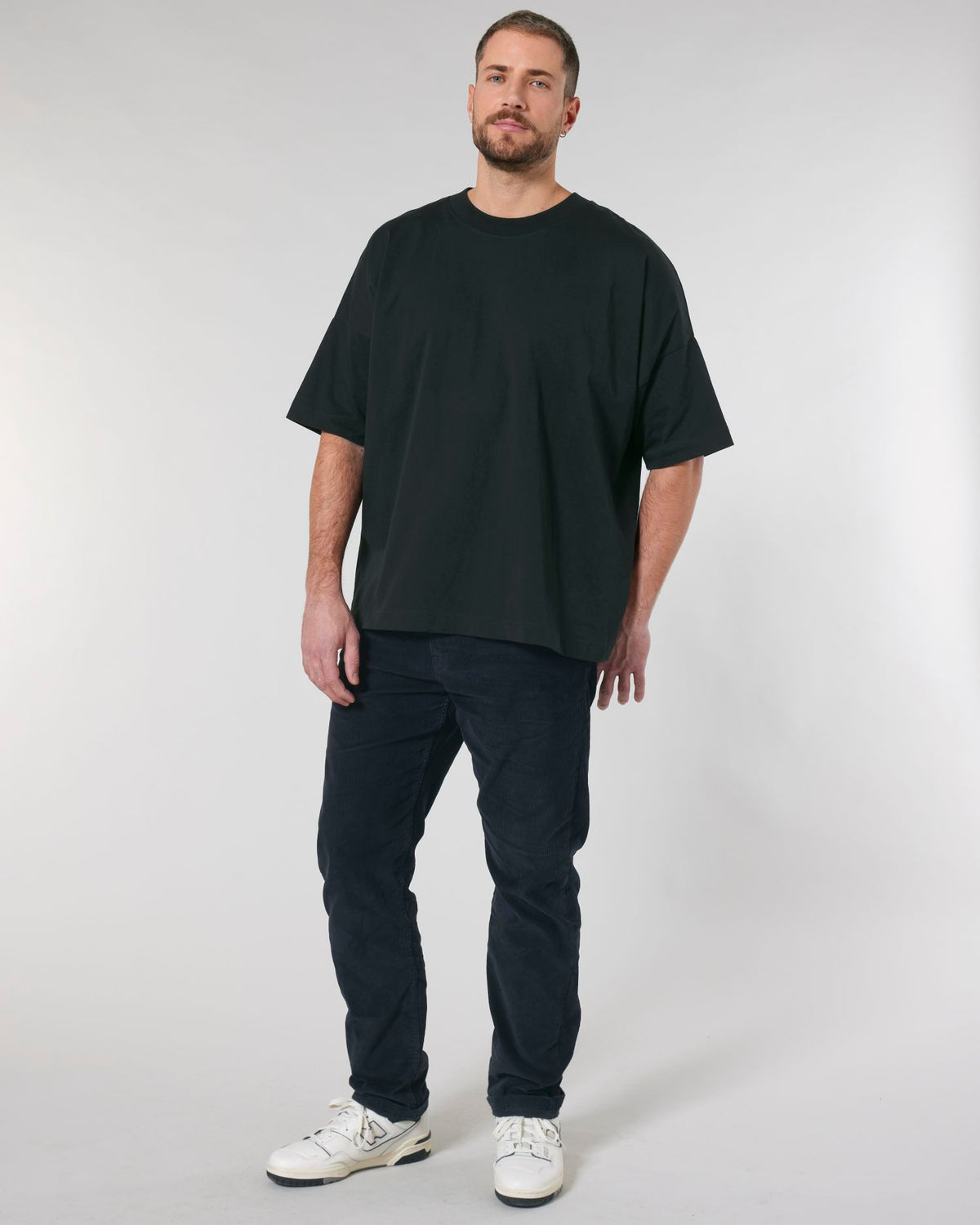 Black - C002