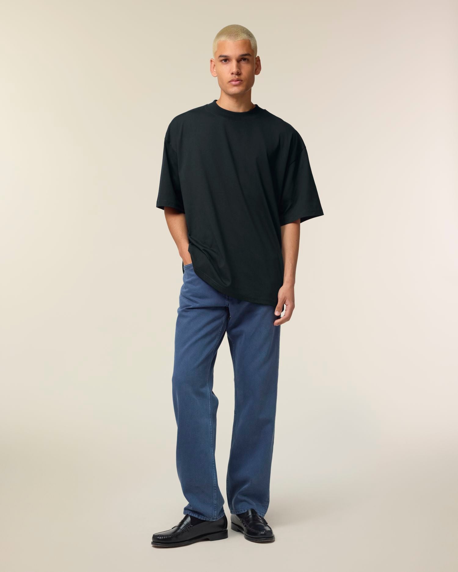 Black - C002