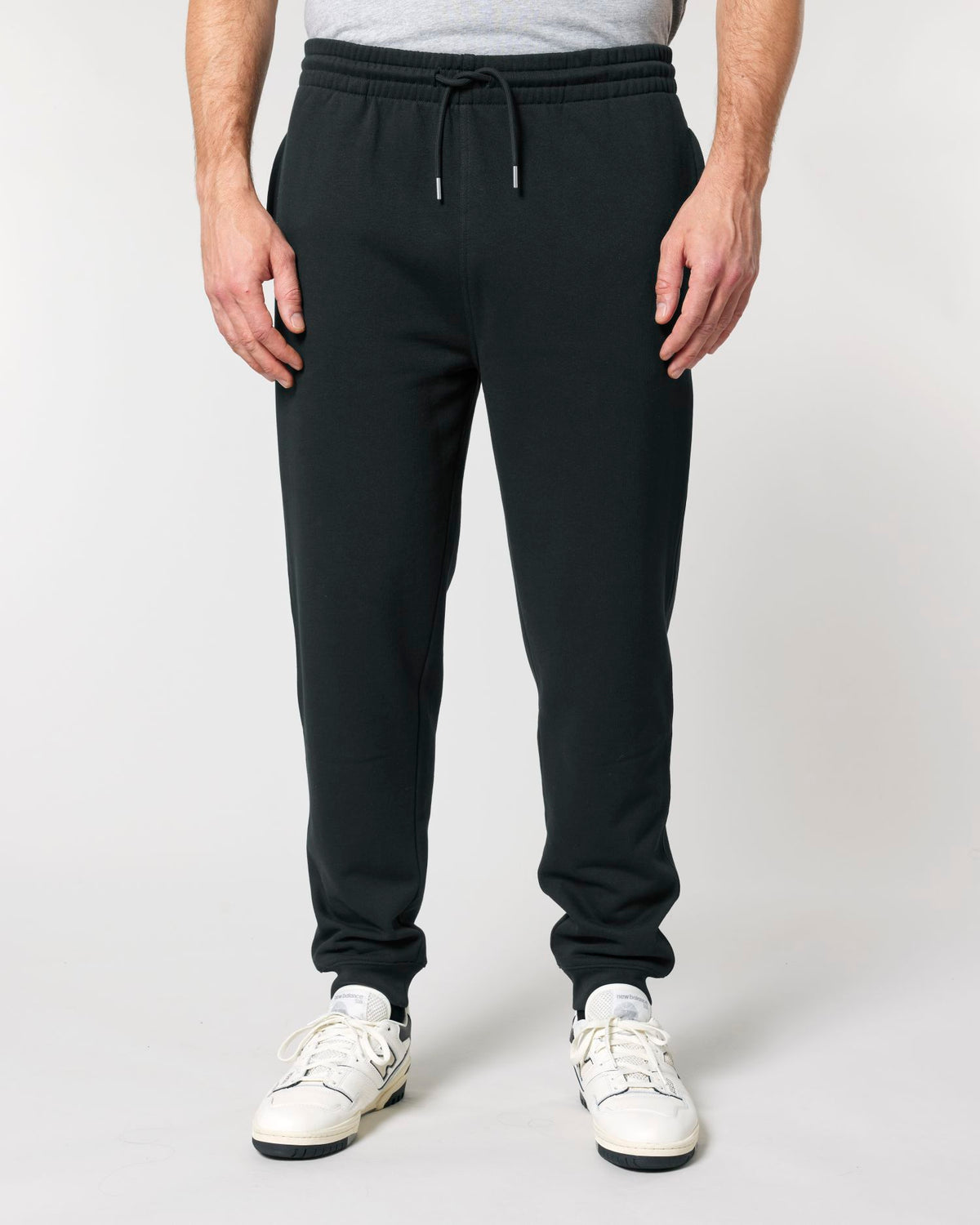 Black - C002