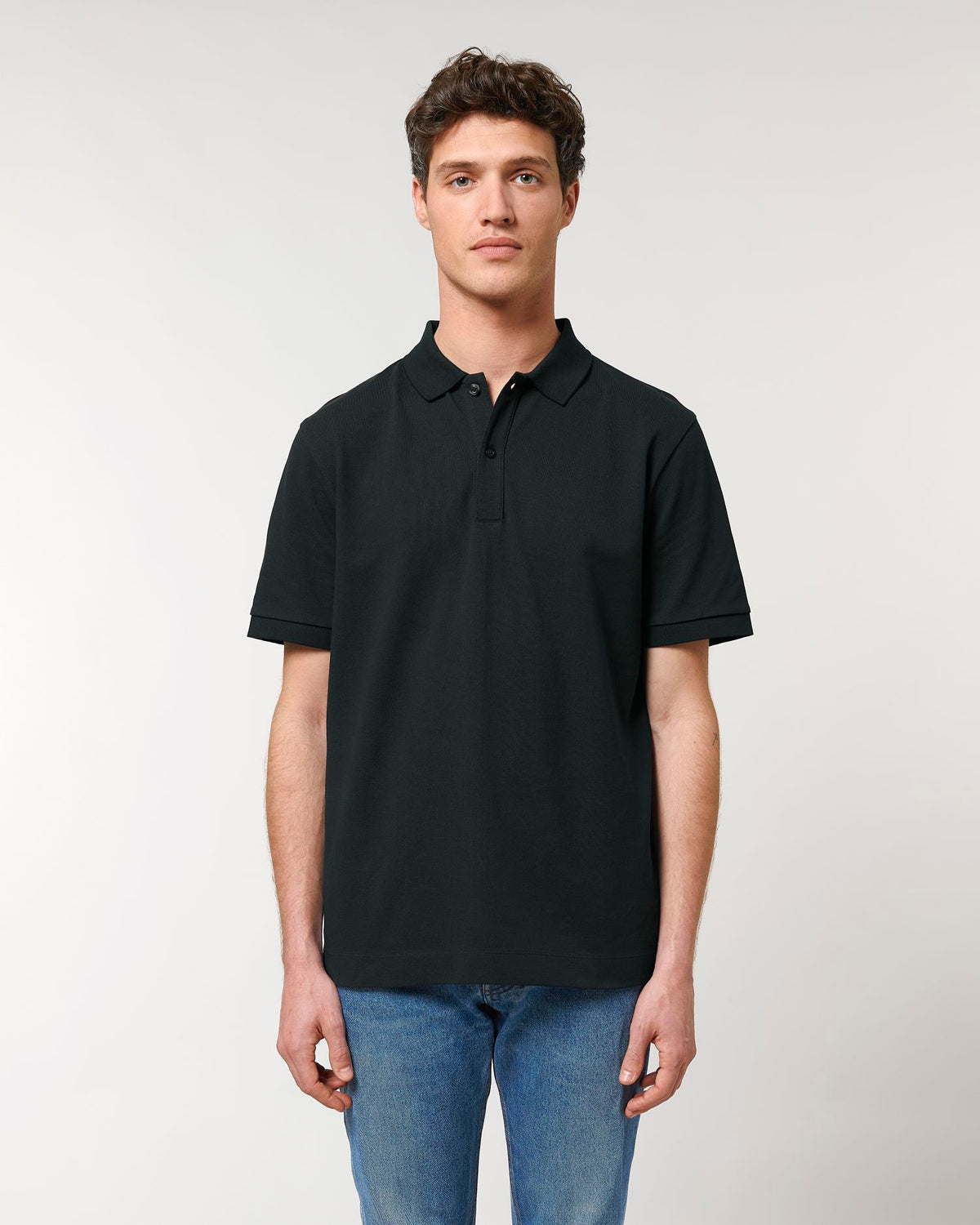Black - C002