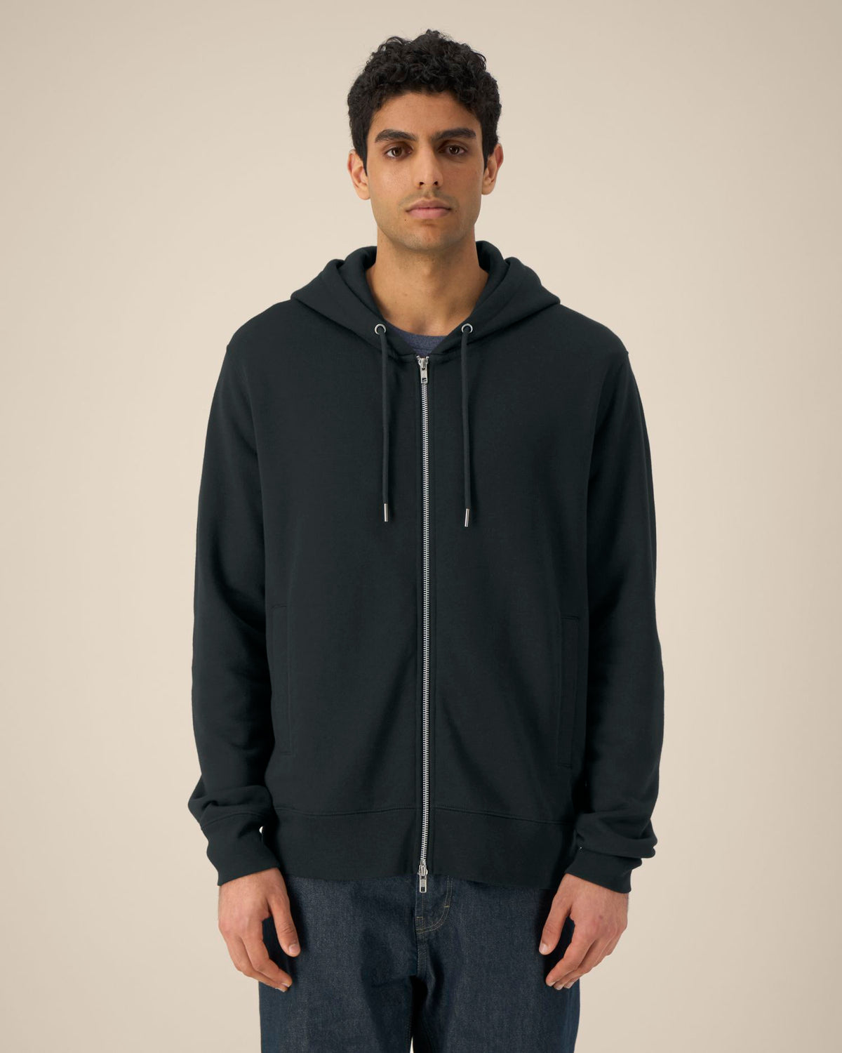 Black - C002