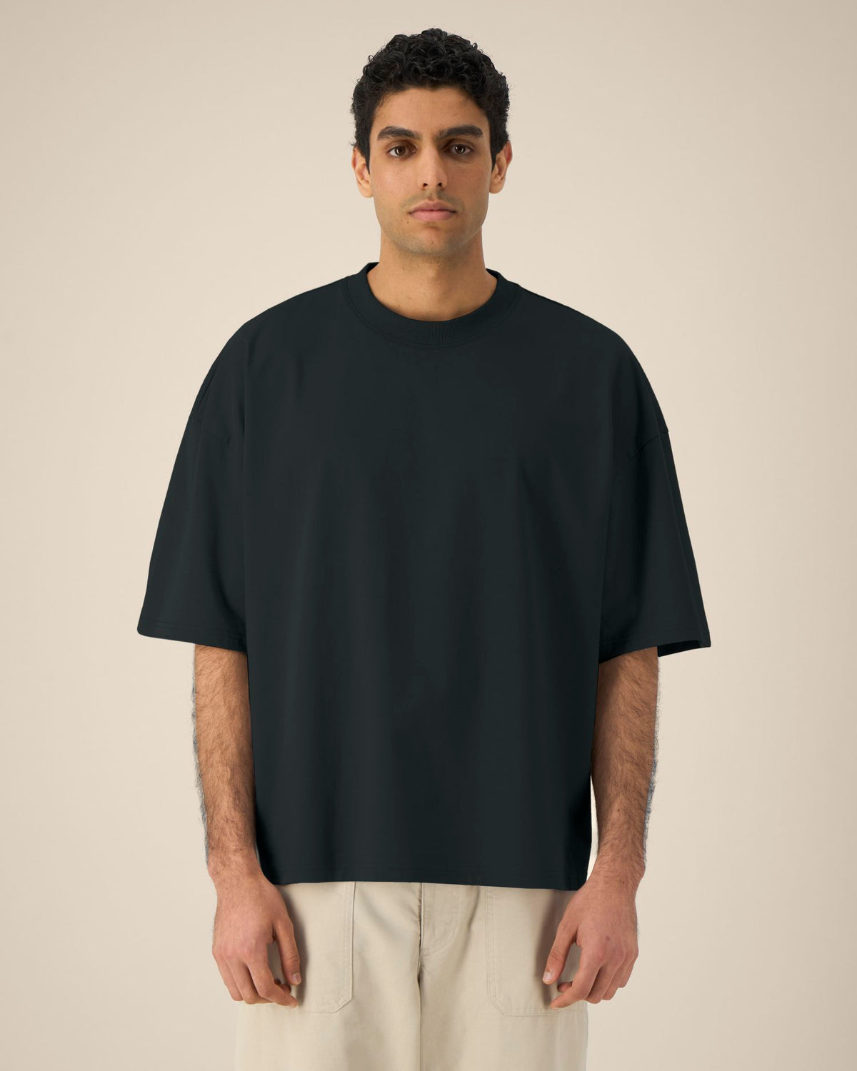 Black - C002