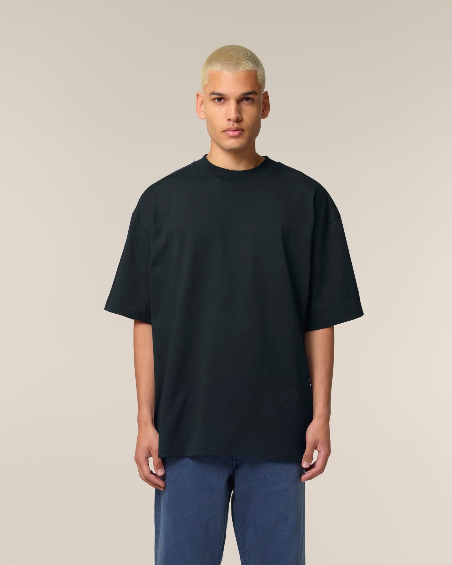 Black - C002