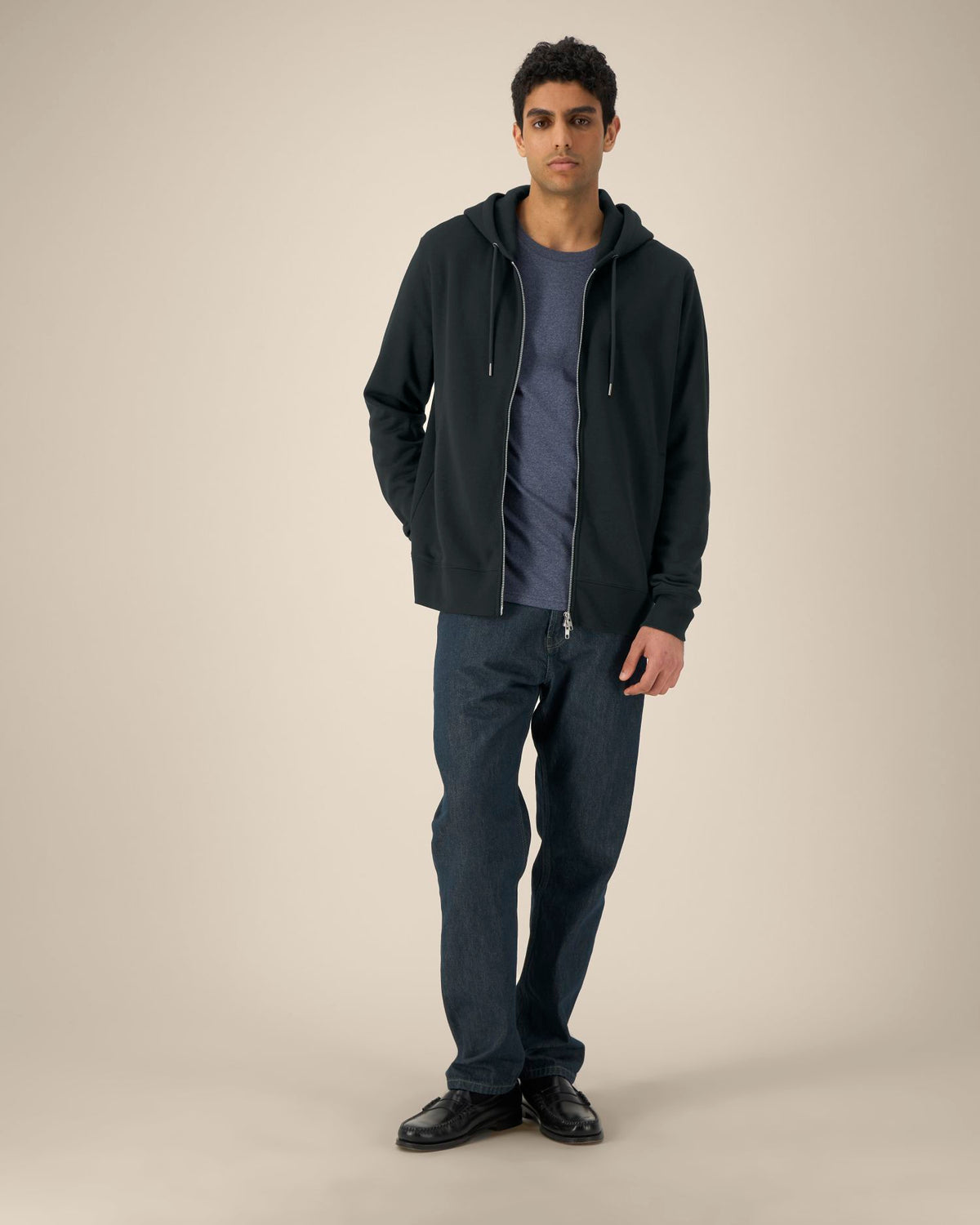 Black - C002