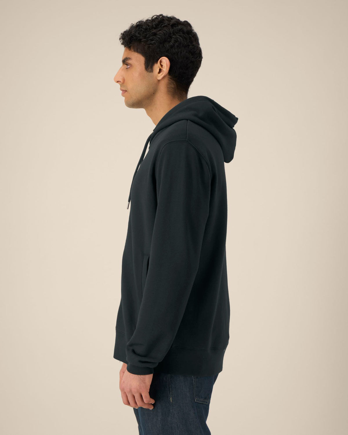 Black - C002