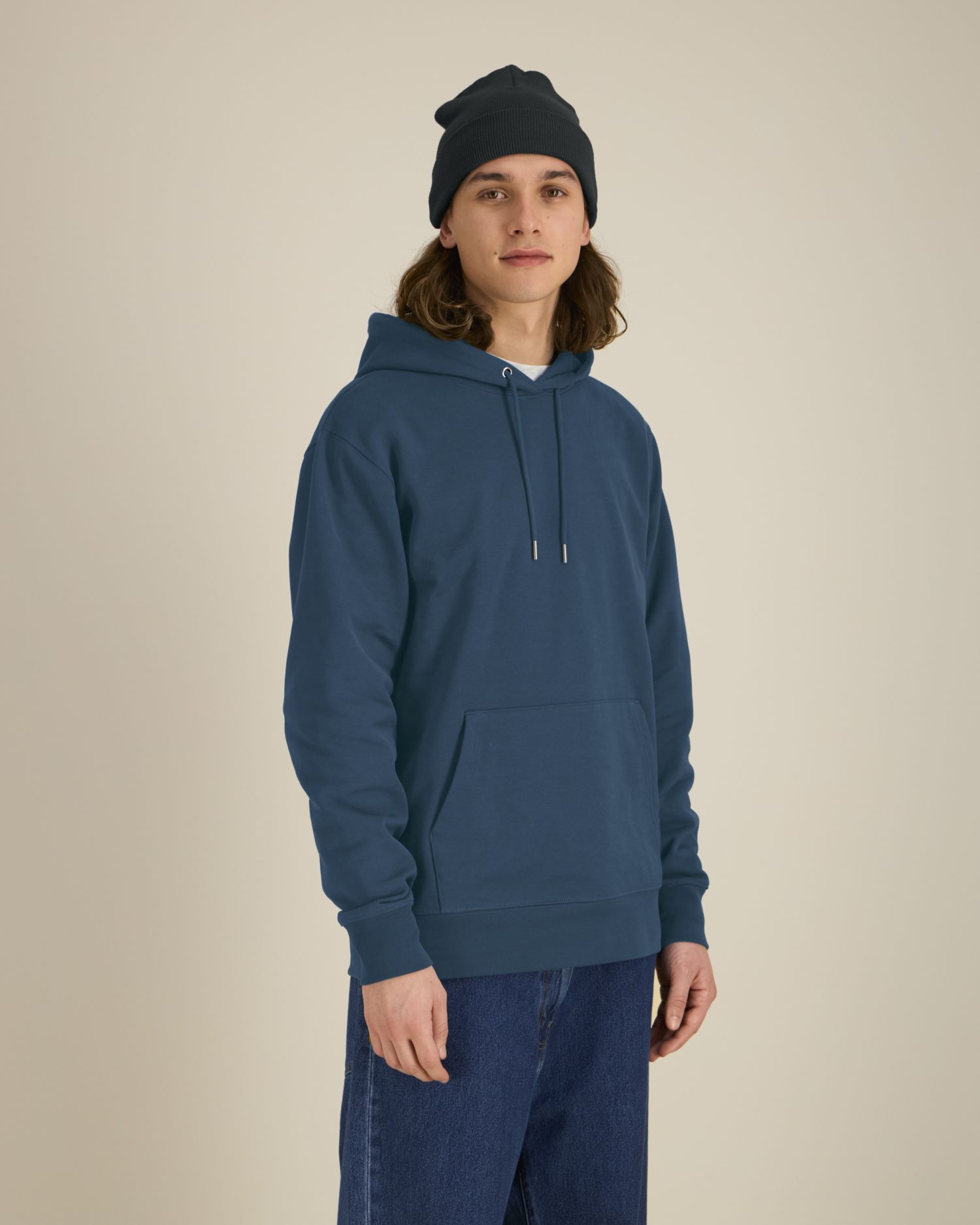 Black - C002