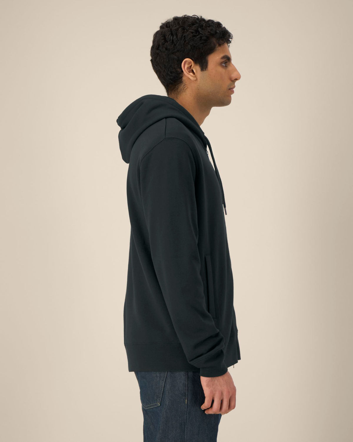Black - C002