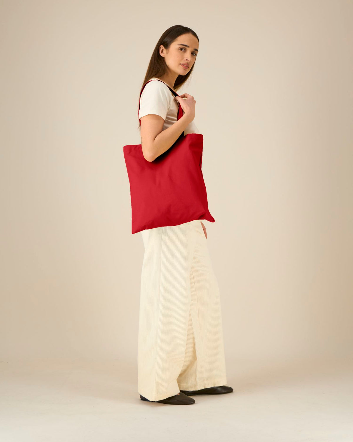 Red - C004