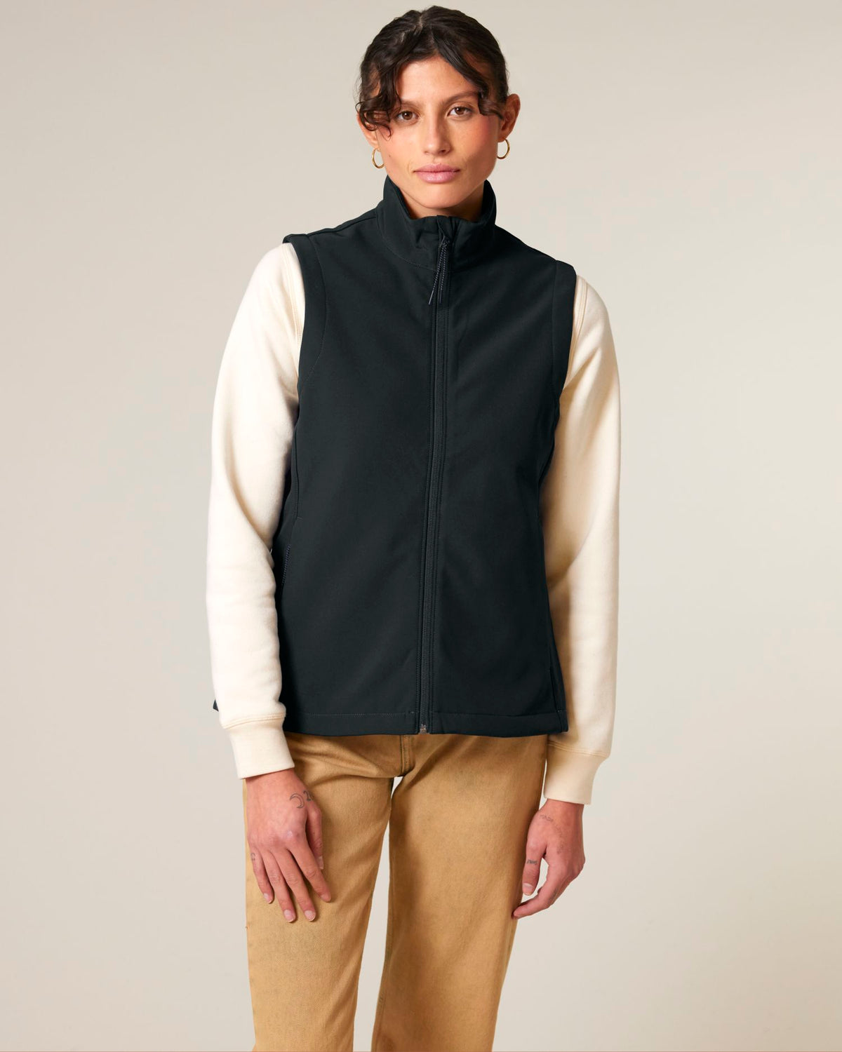 Black - C002
