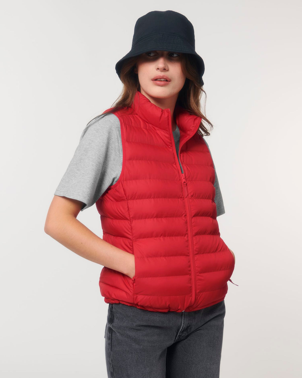 Red - C004