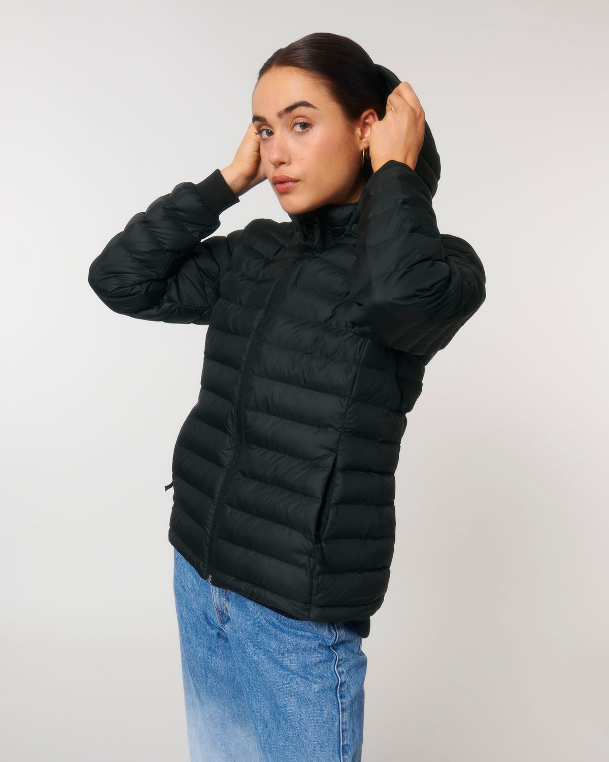 Black - C002