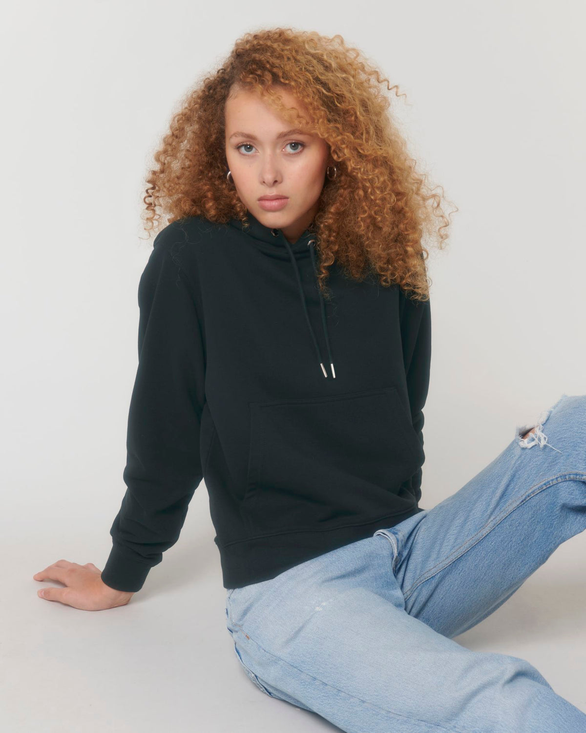 Black - C002