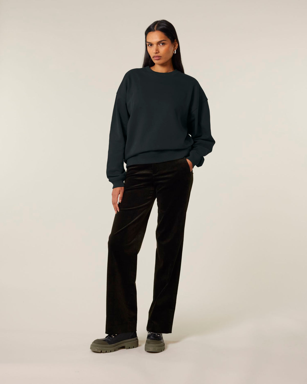 Black - C002