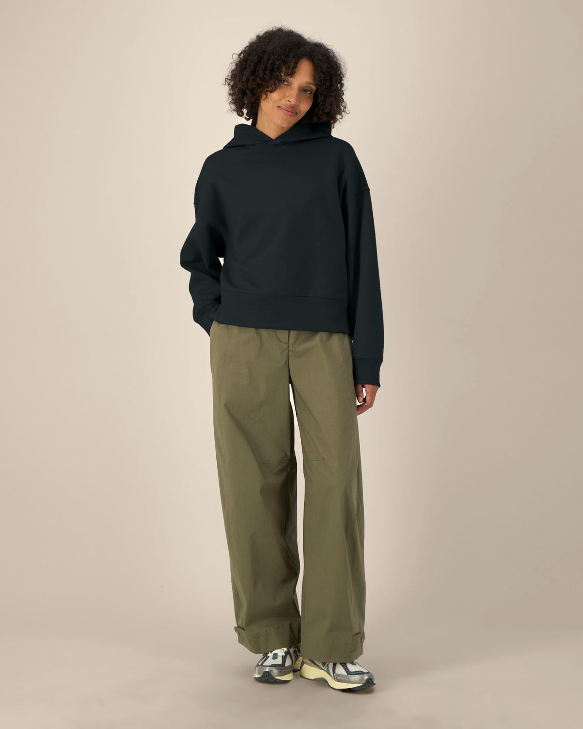 Black - C002