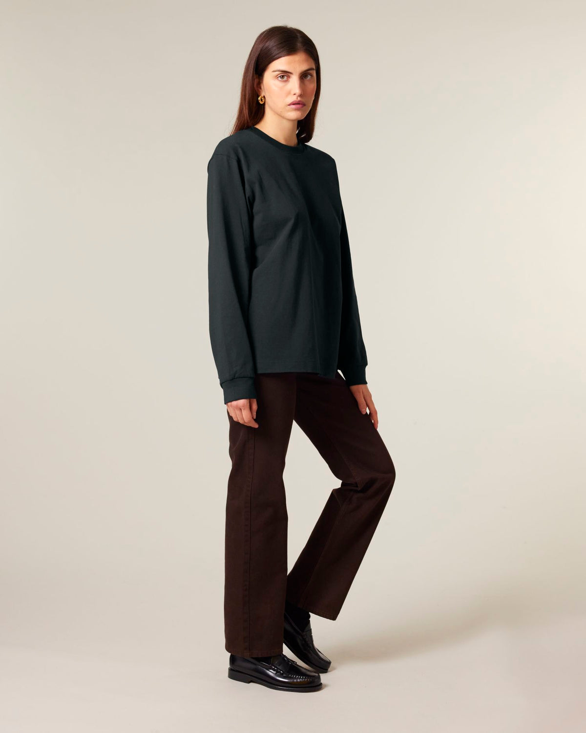 Black - C002