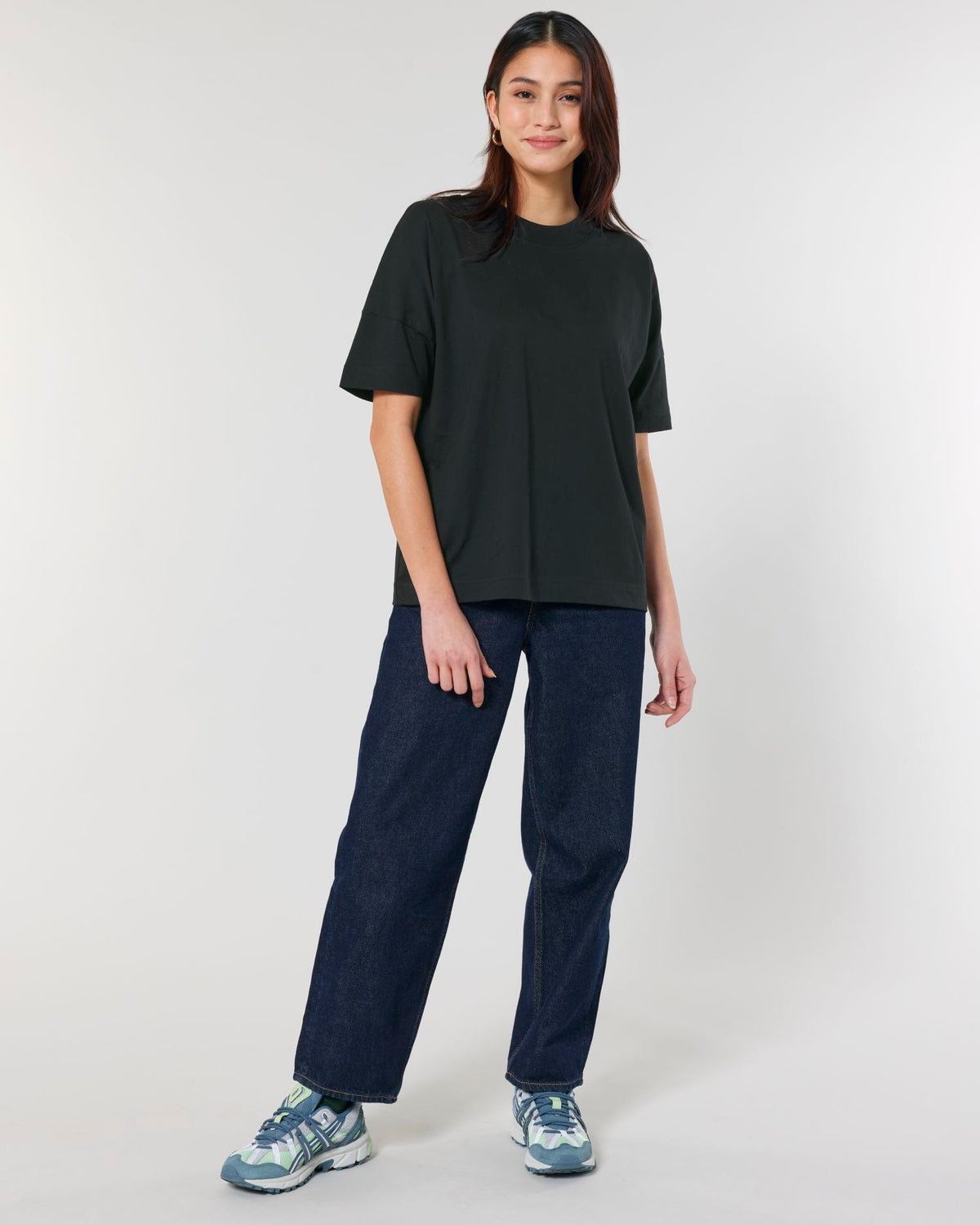 Black - C002