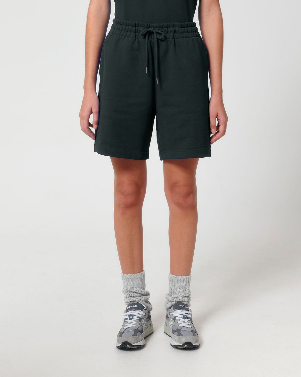 Black - C002