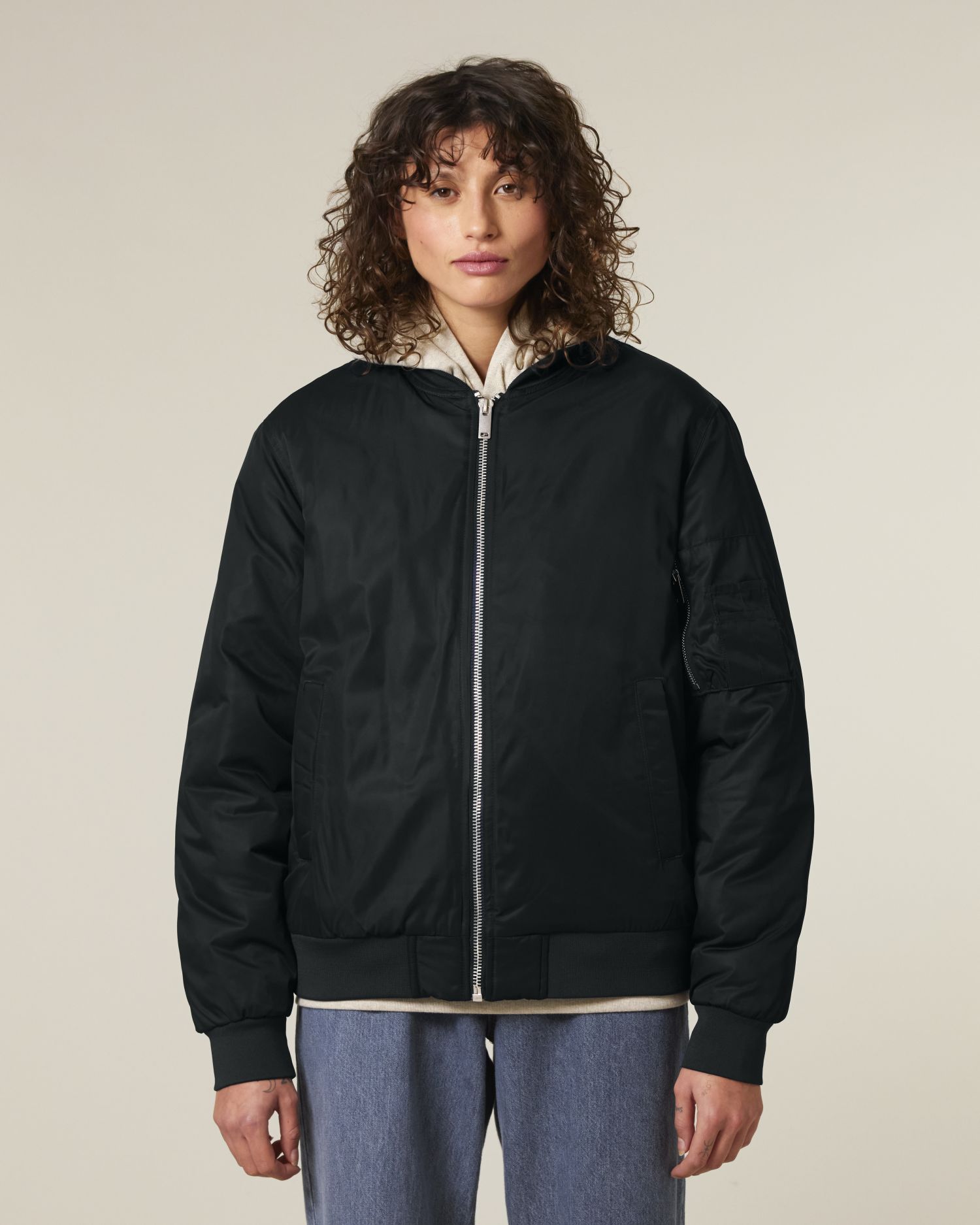 Black - C002
