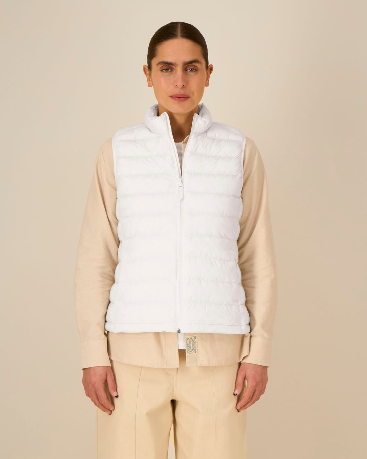 Off White - C018