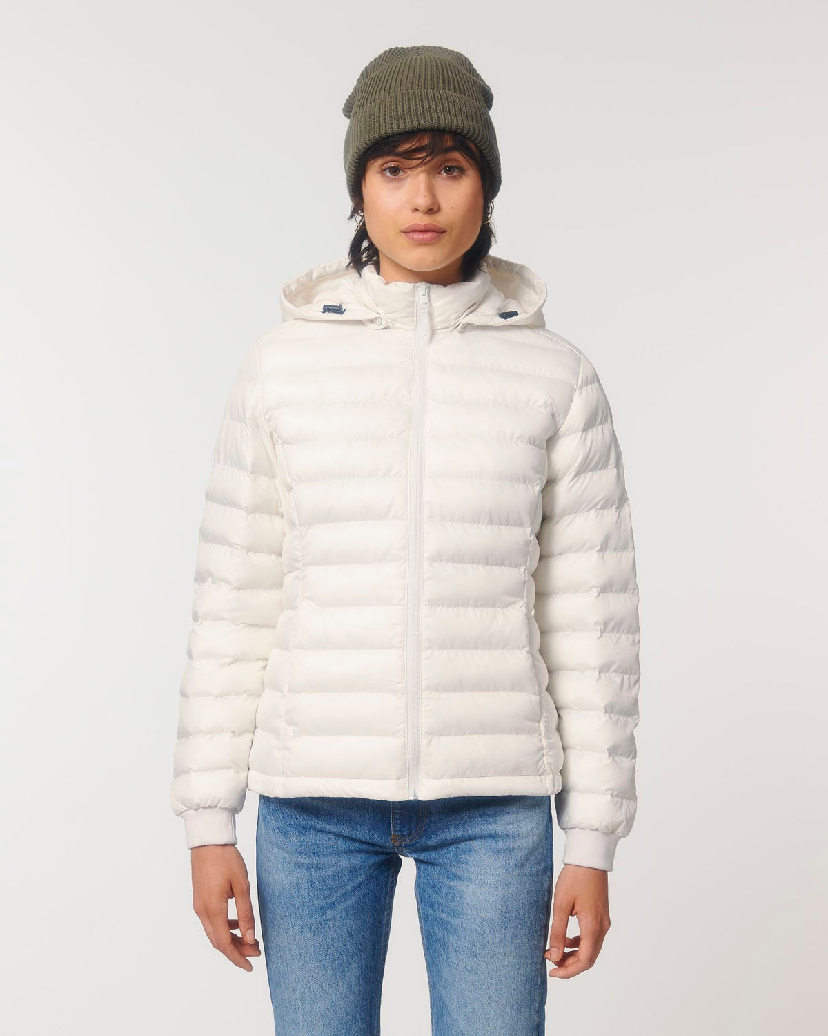 Off White - C018