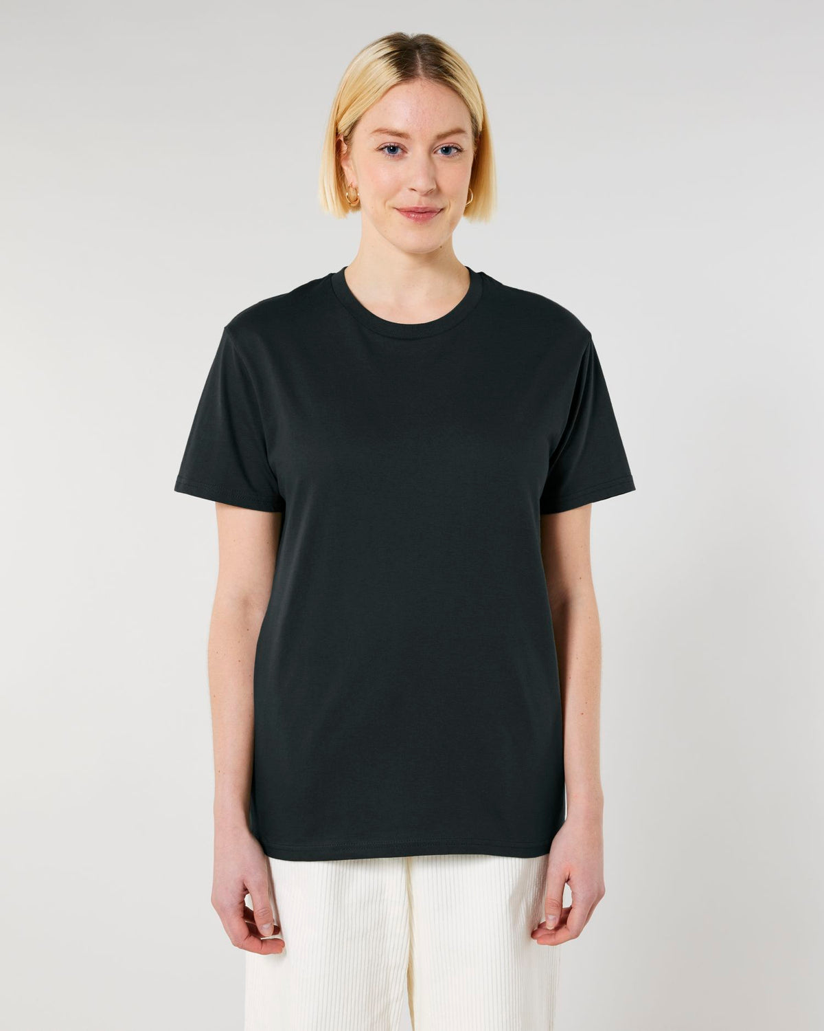 Black - C002