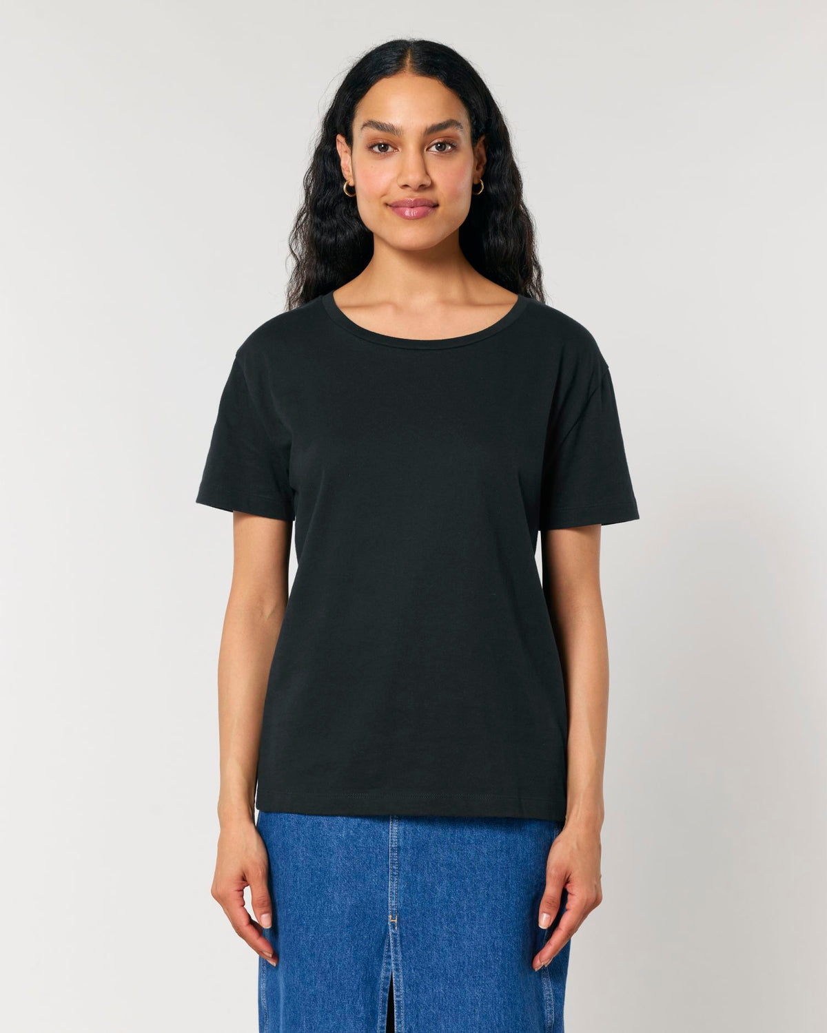 Black - C002