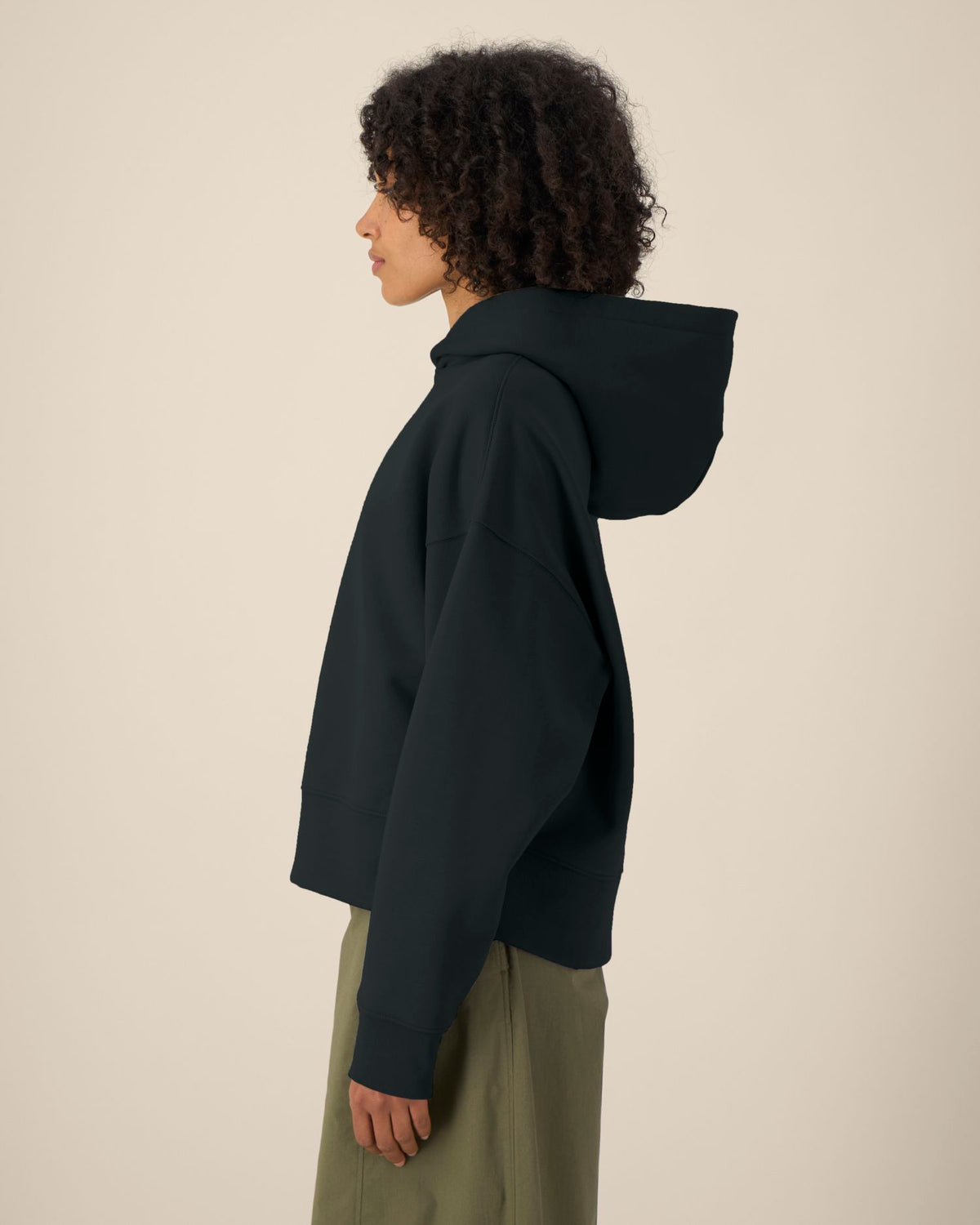 Black - C002
