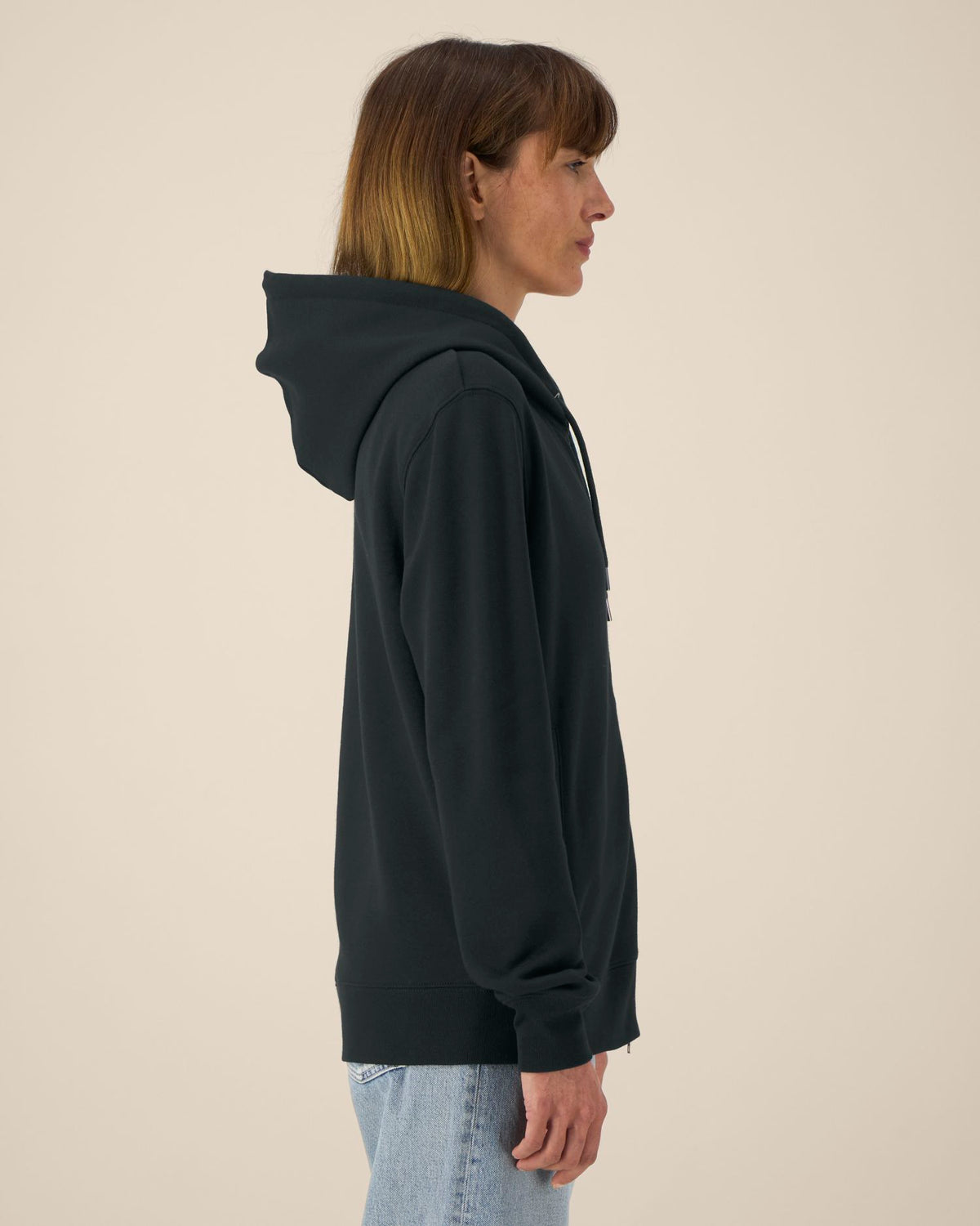 Black - C002
