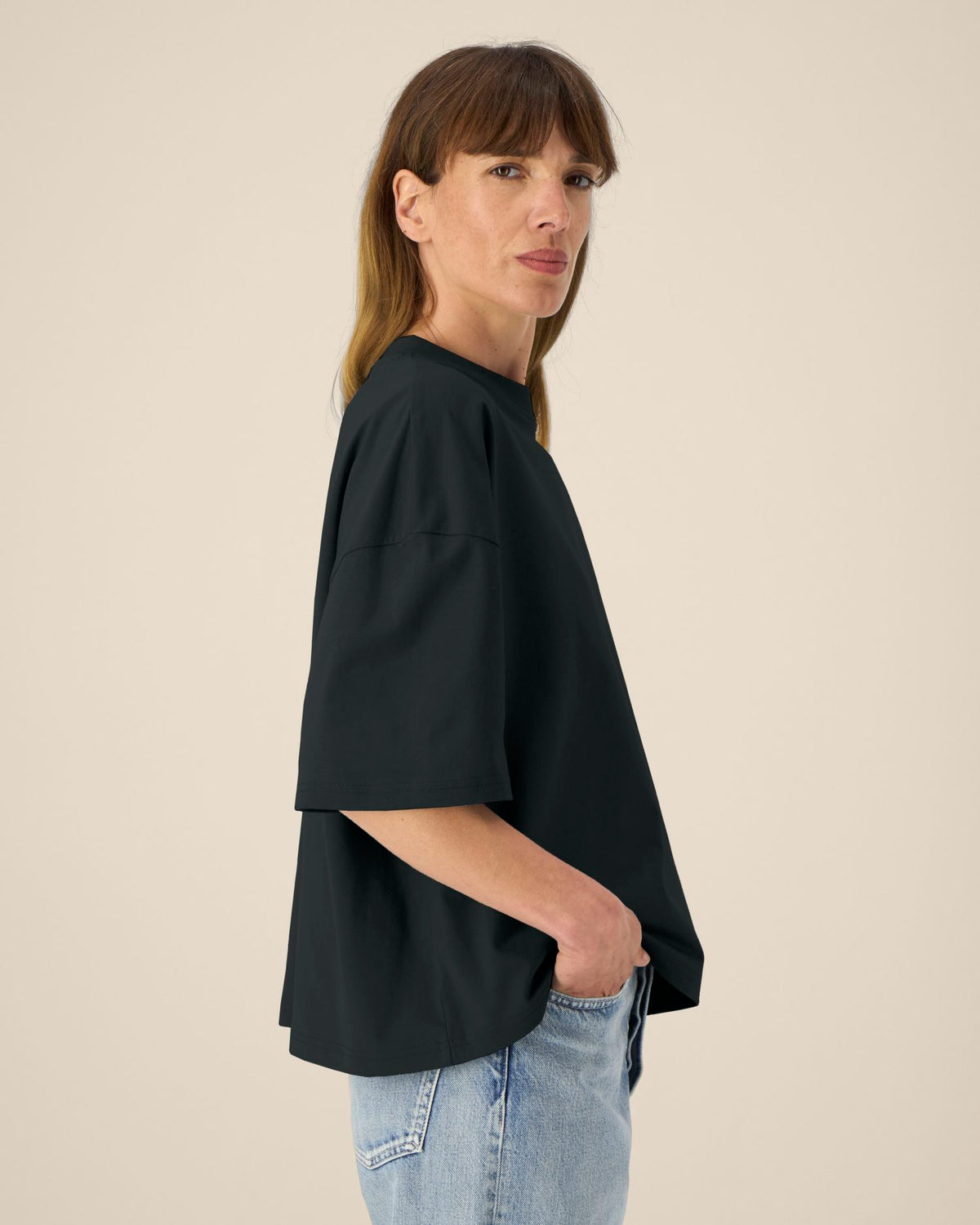 Black - C002