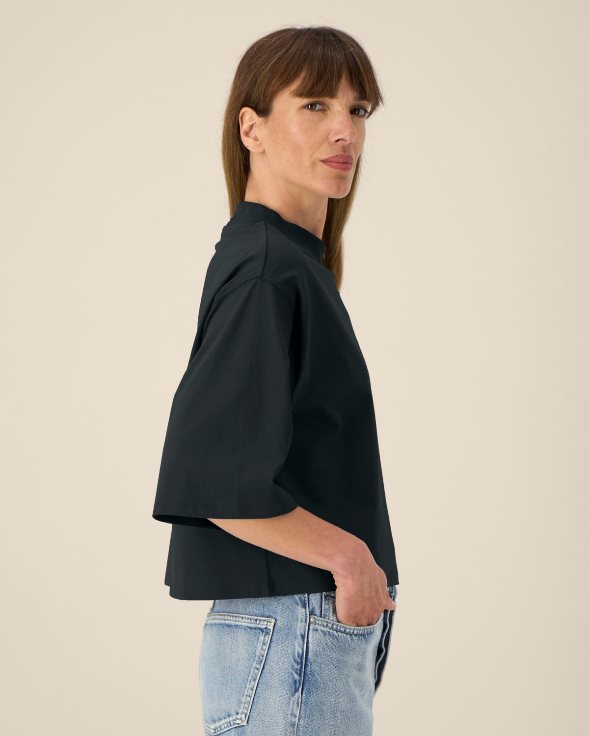 Black - C002